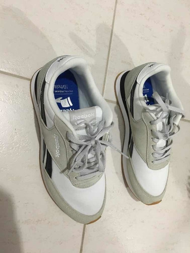Tênis Reebok Tamanho 34