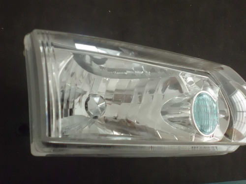 Faro Delantero Nissan  B13 Año 04/08  (k) 