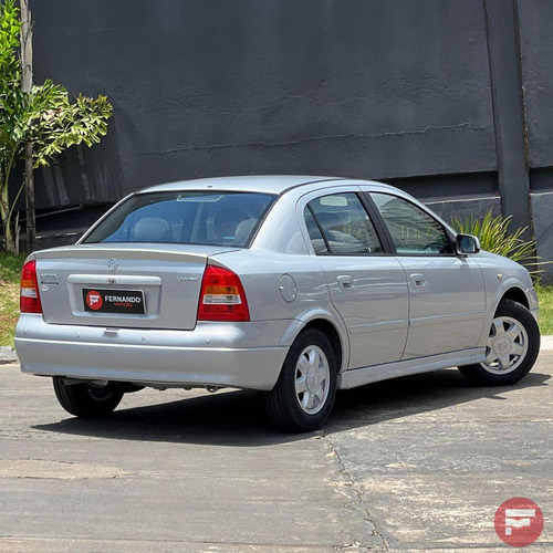 Chevrolet Astra Sedan Gl Milenium 1.8 Mpfi 4p