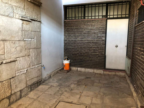 Vendo Excelente Casa Remodelada A Mts De Juan B Justo Al 2500, Ideal Para Empresas O Rentas