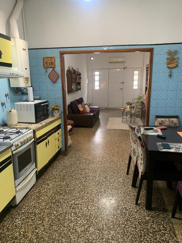 Venta Casa 4 Dormitorios Villa Celina Con Cochera