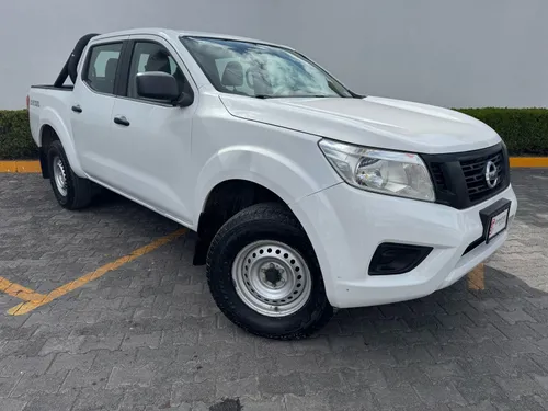 Nissan Np300 2020