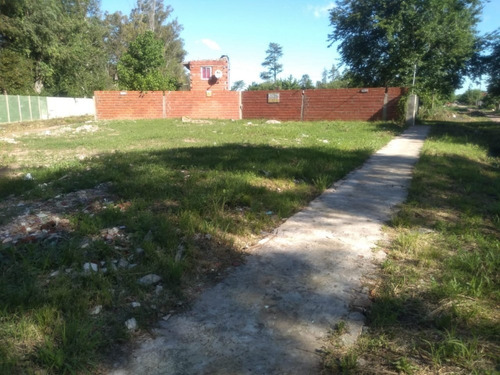 Venta De Dos Casas, Con Todas Las Instalaciones De Luz, Agua