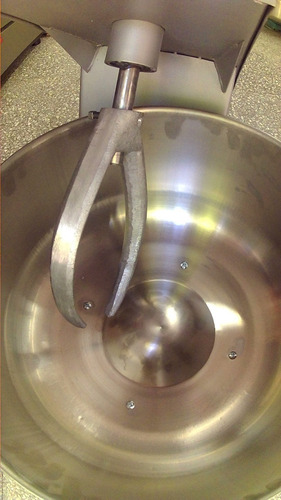 Imagen 2 de 4 de Amasadora 20 Kg Industrial Bowls Acero Envios Garantía
