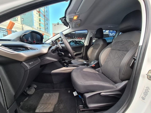 Peugeot 2008 Allure Automática