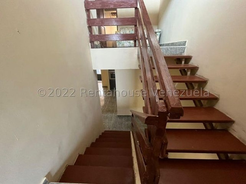 Imagen 18 de 30 de Casas En Venta En Centro De 3 Niveles Cabudare Rah Código 22-24100 Numero De Contacto 0424 556 57 59 Monica C.