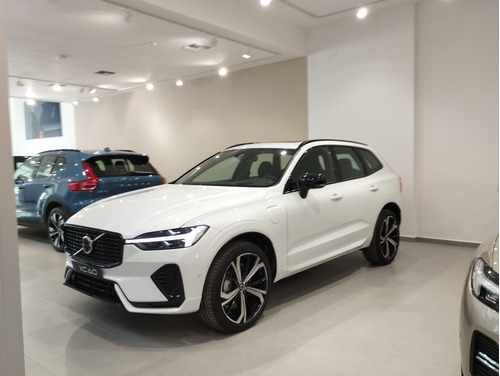 Volvo Xc60 T8 Ultimate Dark Modelo 2024