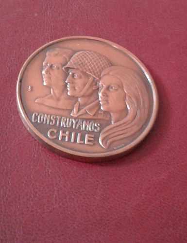 Medalla Construyamos Chile 