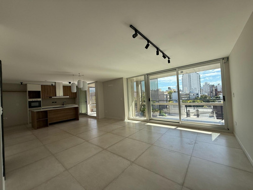Venta Departamento De 120m² · 4 Ambientes 1 Cochera Amenities Barrio Lourdes, Distrito Centro