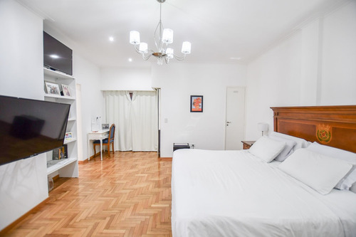 Imagen 8 de 30 de Casa 6 Dormitorios En Venta La Plata Pza Malvinas