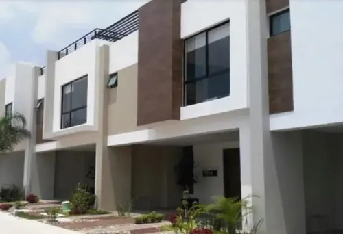 Vendo Amplia Casa Encampo Duque 668, Campo Real, 45134 Campo Real, Jal.