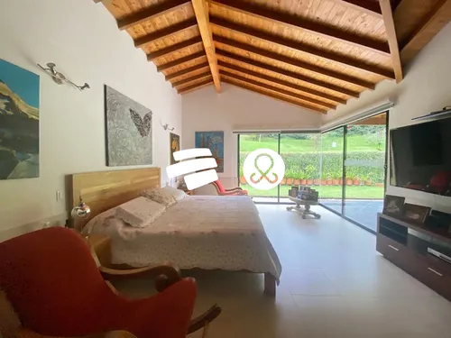Casa En Conjunto Cerrado En Venta En Área Urbana Undefined Habitaciones