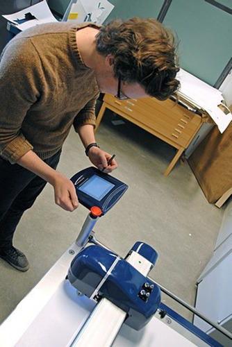 Imagem 4 de 5 de Plotter Recorte Mesa Pirina Sm 1000 Perfeita Com Acessórios