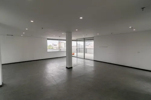 Oficina En Arriendo En Virrey. Cod A1094049