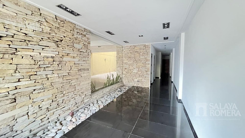 Departamento En Venta - Olivos 3 Ambientes Escritorio - Lavadero - Terraza - Parrilla - Cochera