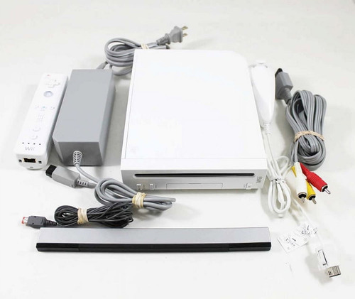 Nintendo Wii Con 20 Clasicos De Wii A Tu Eleccion Blanco (Usado)
