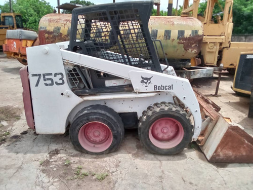 Bobcat ,753