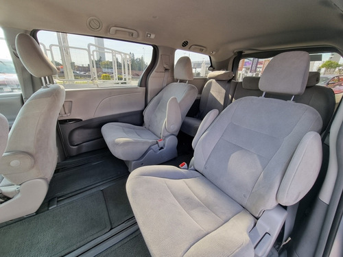 Imagen 7 de 15 de Toyota Sienna 2016 3.5 Ce At