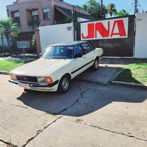Imagen 2 de 20 de Ford Ford Taunus 2.3 Ghia