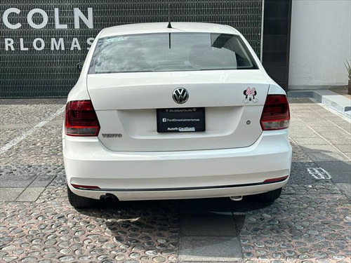 Volkswagen Vento 1.6 Starline At