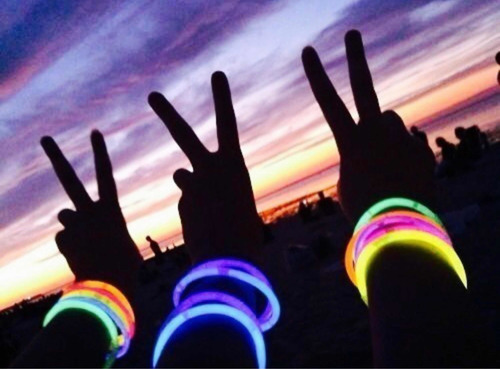 Imagem 5 de 5 de 100 Unidades Pulseira Neon Alto Brilho Fluorescente Balada