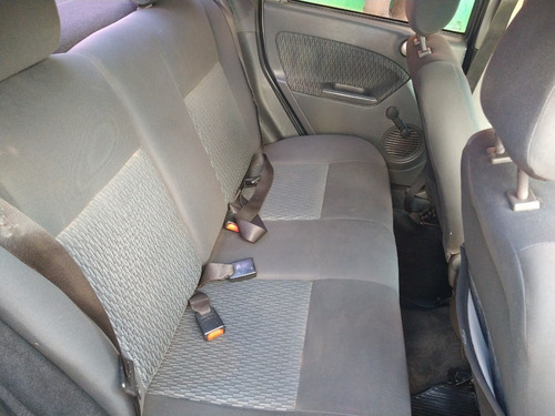 Ford Fiesta Sedan 1.6 8v Flex