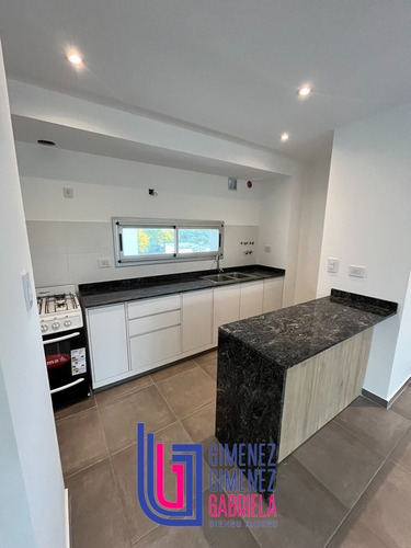 Venta De Departamento Dos Dormitorios Calle 54 E/ 23 Y 24