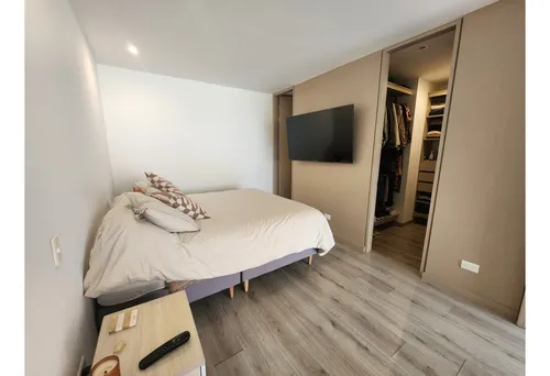 Venta De Apartaestudio En Altos Del Poblado.