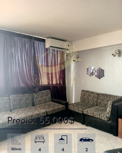 Venta Amplio Ph De Tres (3) Niveles Ubicado En Macuto Ref 2348