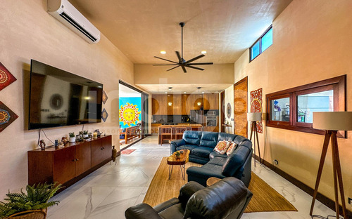 Casa De Una Planta Amueblada En Venta En Mérida En Residencial Mirova, Dzityá