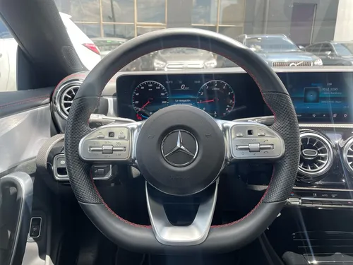 Mercedes-Benz Clase CLA 1.3 Cla 180 Amg Line At