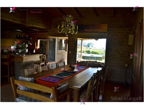 Casa En Punta Ballena, 5 Dormitorios *- Ref: 7977