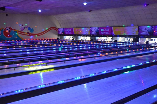 Pistas Y Máquinas De Bowling Marca Amf (Usado)