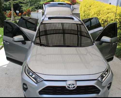 Toyota RAV4 2.0 Street