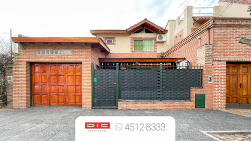 Casa 3 Dormitorios Venta - Carapachay