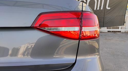 Volkswagen Jetta 2.5 Trendline L5 B A At