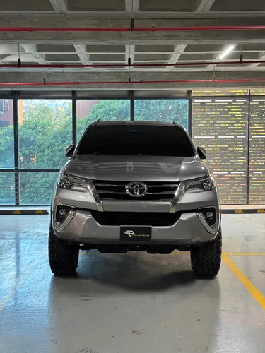 Toyota Fortuner 2018 4.0