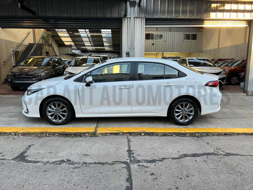 Imagen 2 de 12 de Toyota Corolla Xli Mt /// 2022 - 0km