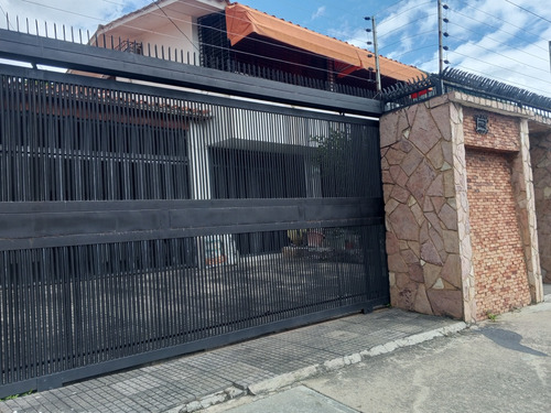 Dayana Ofrece Casa En Venta Potencial Comercial Naguanagua