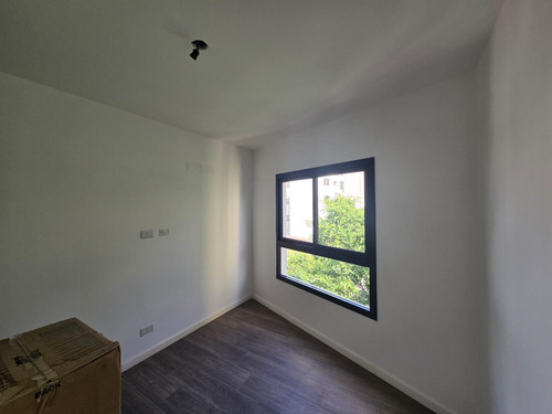 Venta - 2 Ambientes C/balcón - A Estrenar - Floresta