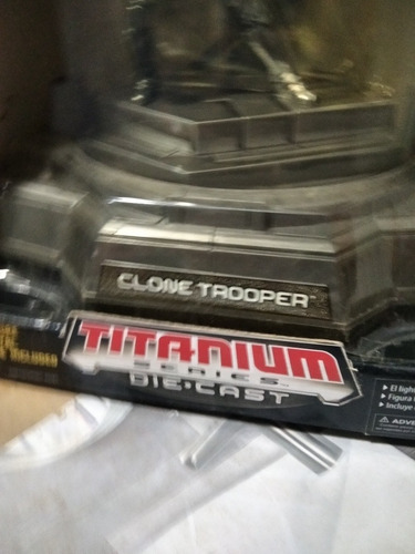 Clon Trooper / Titanium Serie / Die Cast (Usado)