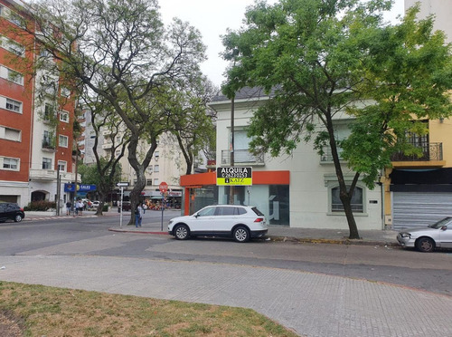 Gran Local Esquina En Ellauri Y Vazquez Ledesma