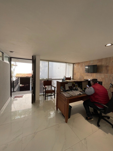 Casa Para Oficinas Con Uso De Suelo S