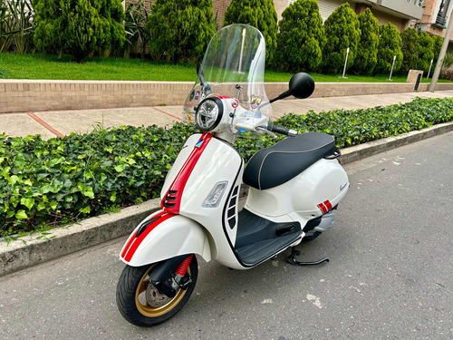 Vespa Gts Super Racing 300