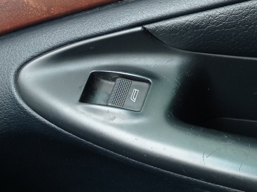 Botão Do Vidro Dianteiro Direito Audi A4 1997