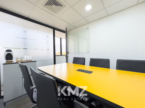 Venta Impecable Oficina 62 M2 En Nueva De Lyon, Providencia