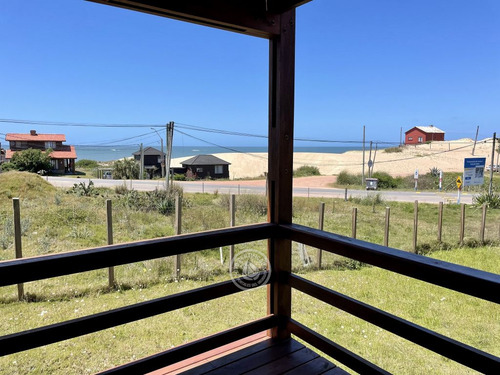Emunah En Punta Del Diablo