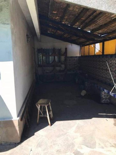 Imagen 3 de 6 de En Venta! Casa Sobre Av. Senador Moron