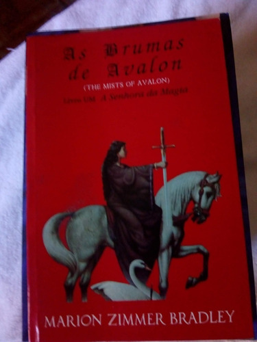 Livro As Brumas De Avalon (Usado)