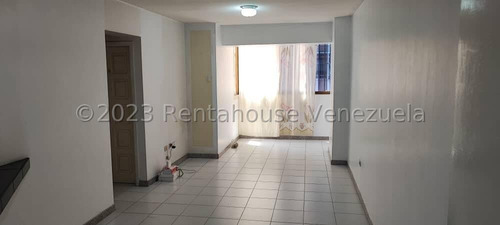 Apartamento En Alquiler 24-10317 Parroquia La Candelaria 